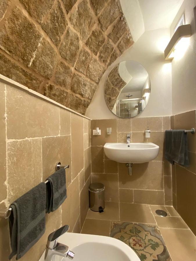 Dimore Del Borgo Antico - La Zaffara โมโนโปลี ภายนอก รูปภาพ