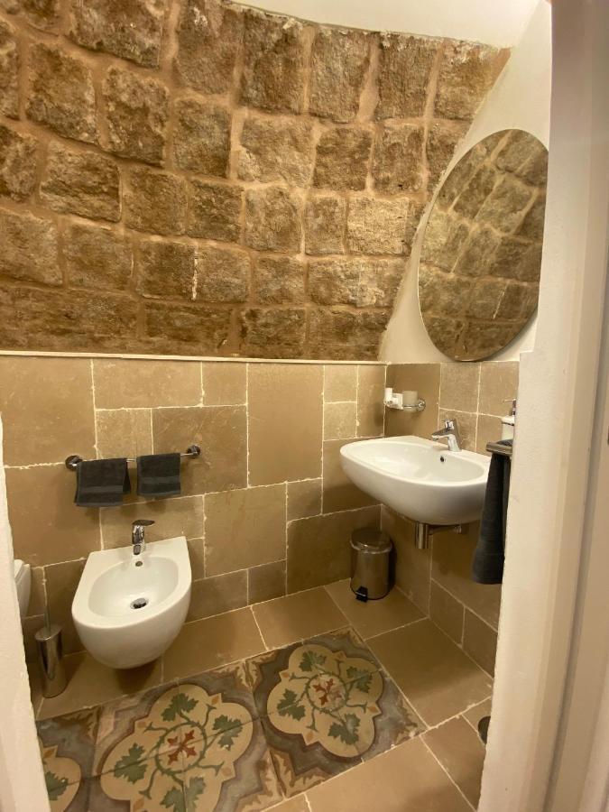 Dimore Del Borgo Antico - La Zaffara โมโนโปลี ภายนอก รูปภาพ