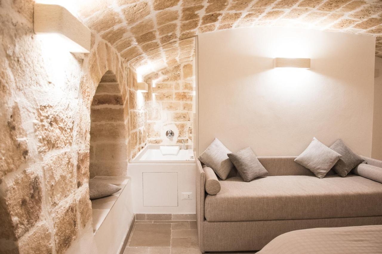 Dimore Del Borgo Antico - La Zaffara โมโนโปลี ภายนอก รูปภาพ
