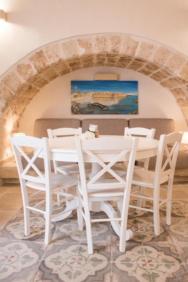 Dimore Del Borgo Antico - La Zaffara โมโนโปลี ภายนอก รูปภาพ